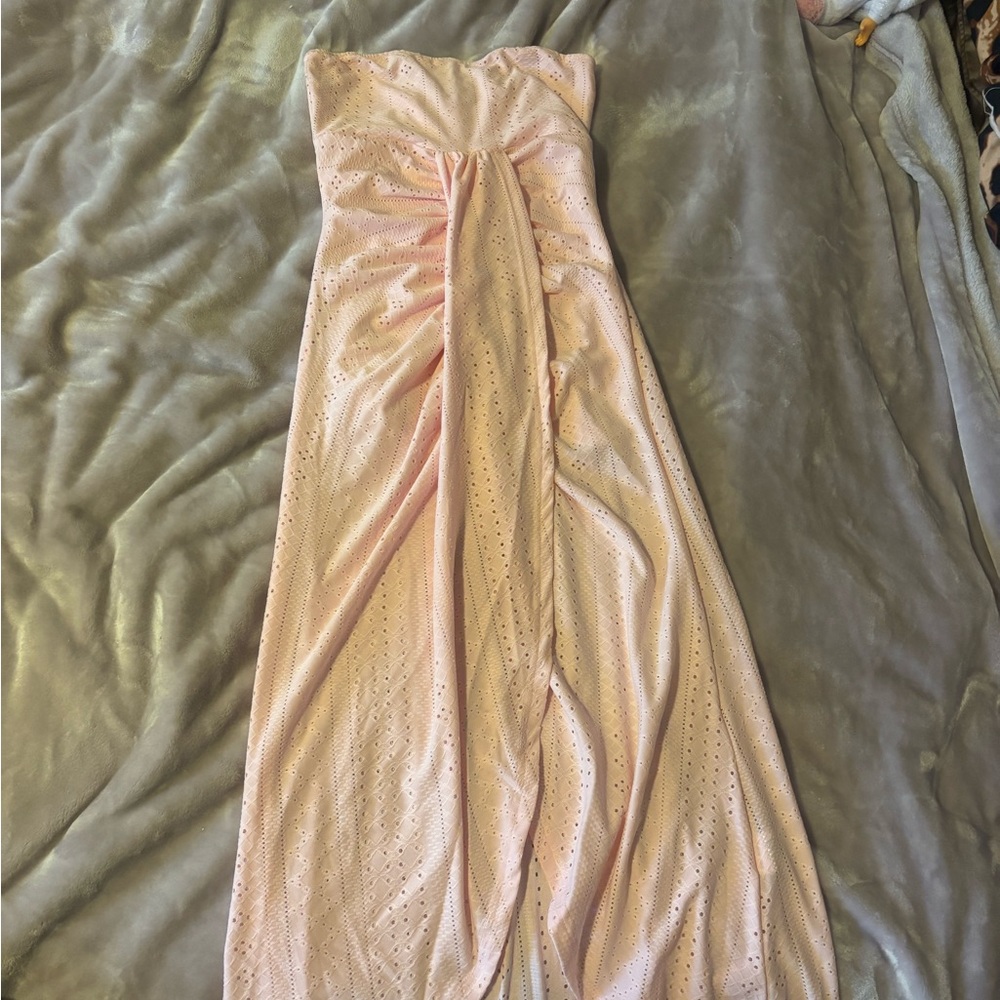 Chic Light Pink Lace Dress
